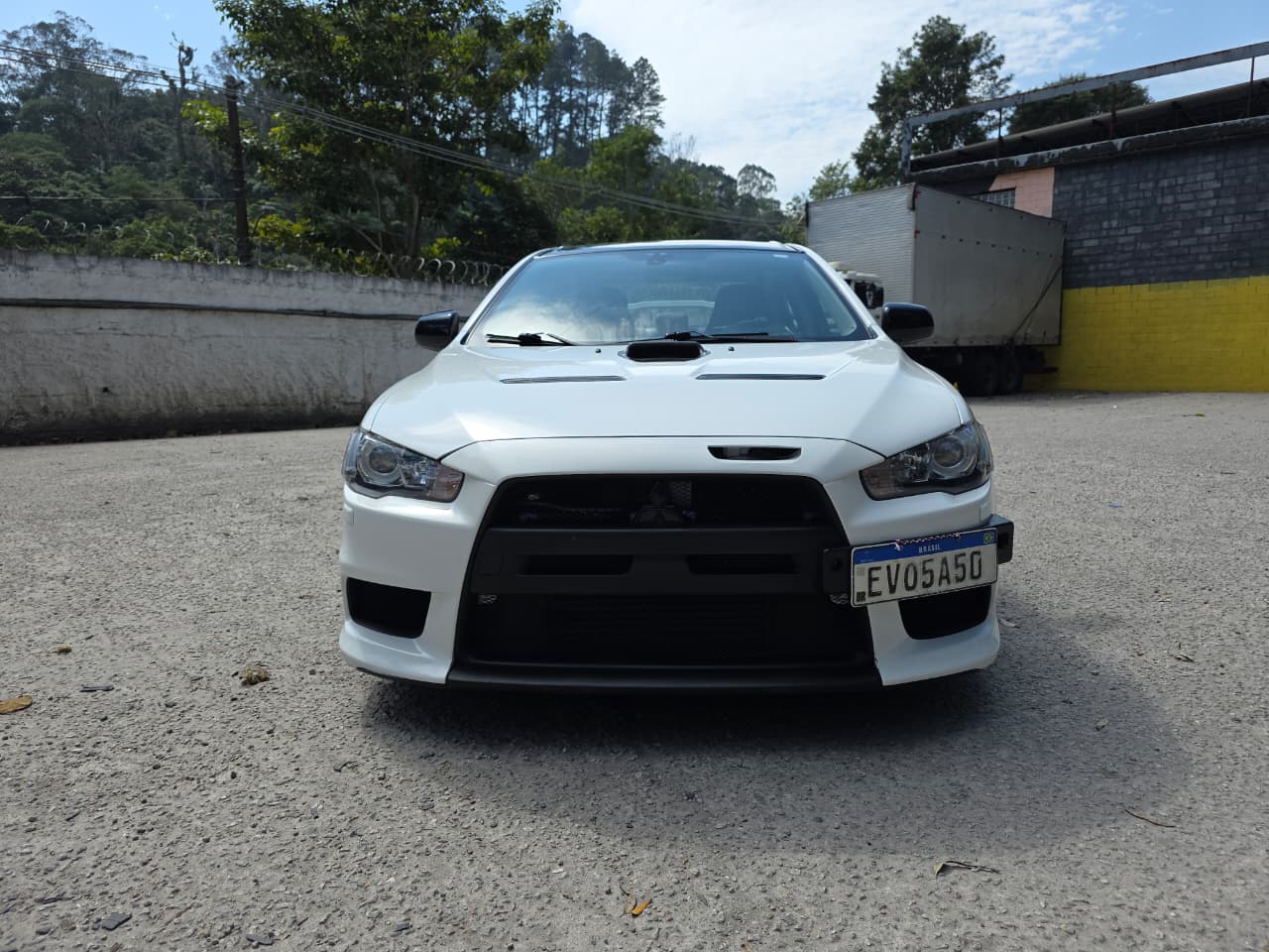 Mitsubishi Lancer Evolution X - Imagem 3