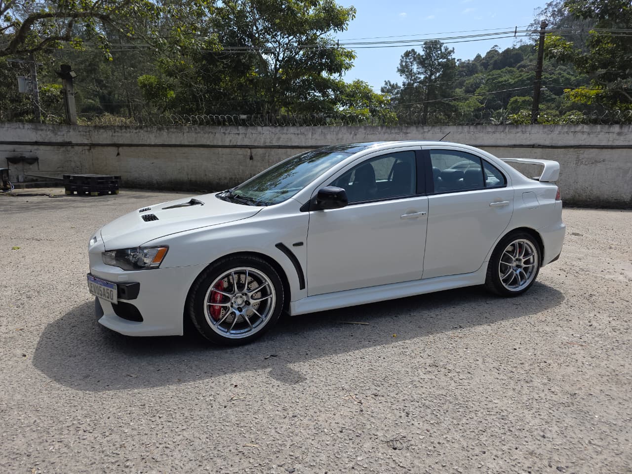 Mitsubishi Lancer Evolution X - Imagem 4